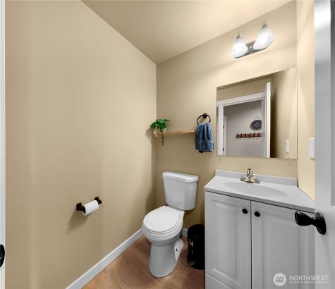 1911 SW Cooper Way Oak Harbor WA 98277