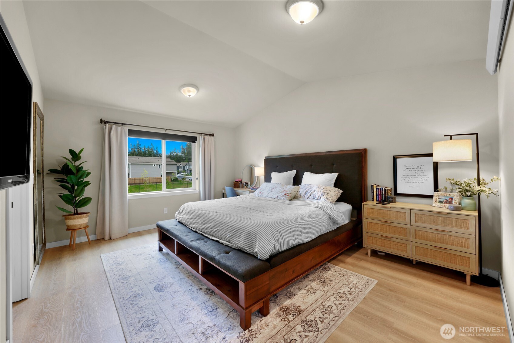 1911 SW Cooper Way Oak Harbor WA 98277