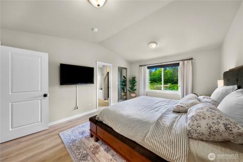 1911 SW Cooper Way Oak Harbor WA 98277