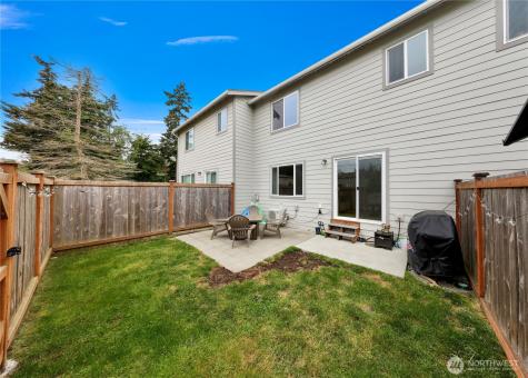 1911 SW Cooper Way Oak Harbor WA 98277
