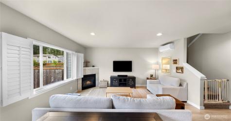 1911 SW Cooper Way Oak Harbor WA 98277