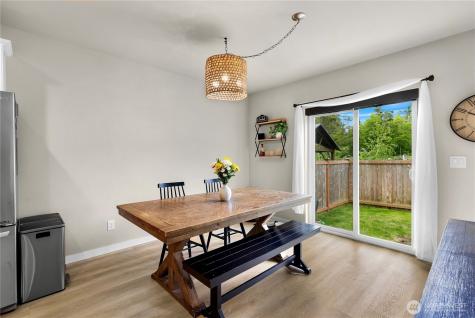 1911 SW Cooper Way Oak Harbor WA 98277
