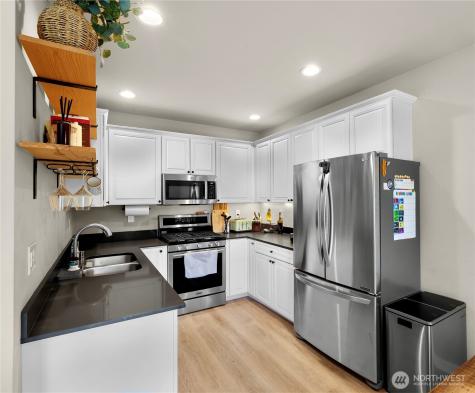 1911 SW Cooper Way Oak Harbor WA 98277