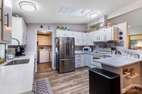 818 82nd Street E Tacoma WA 98404