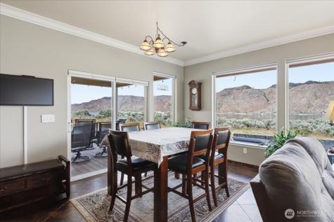 4265 Plum Pt. E Grand Coulee WA 99133