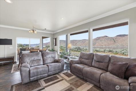 4265 Plum Pt. E Grand Coulee WA 99133