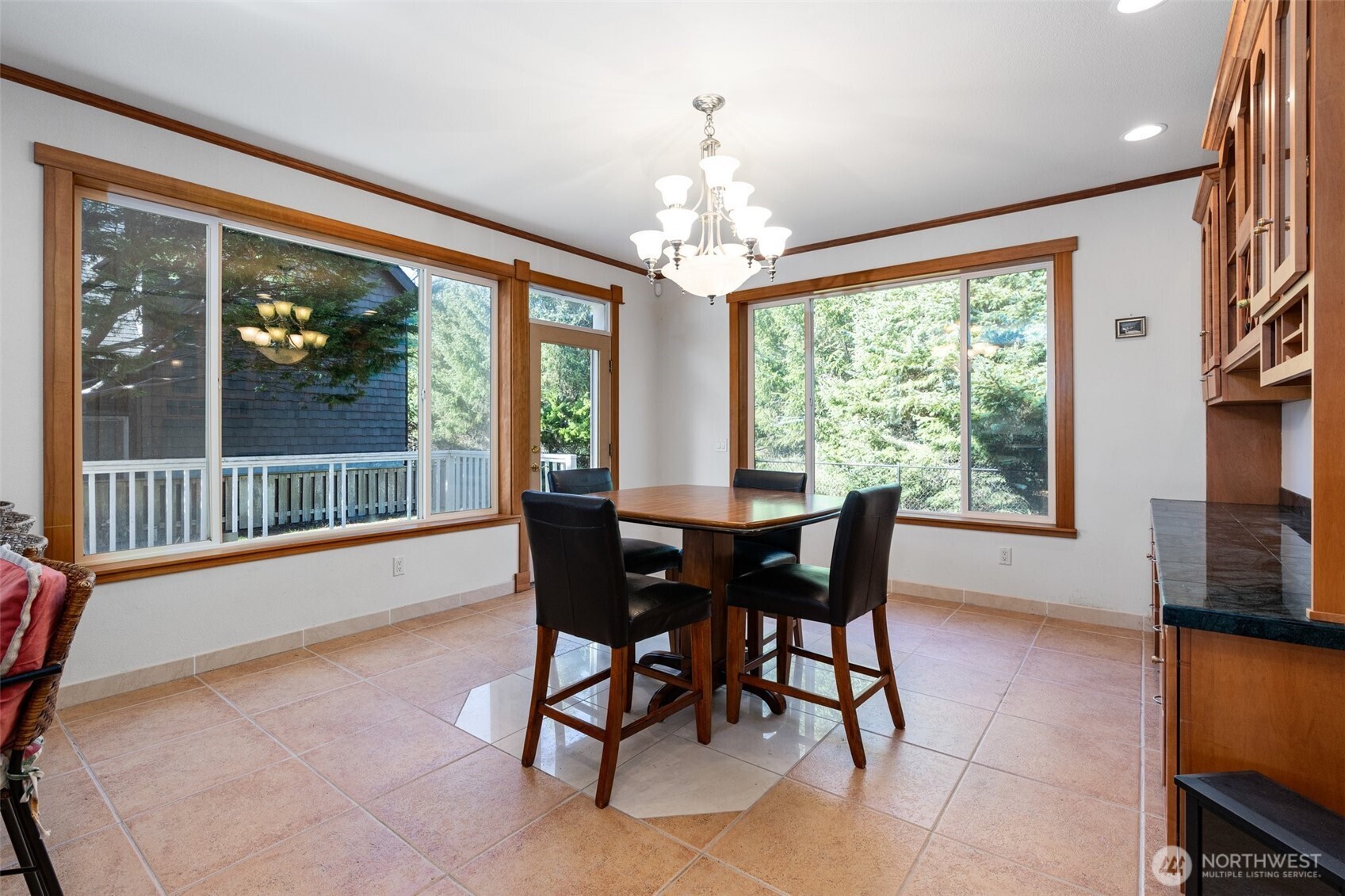 238 25th Street NW Long Beach WA 98631
