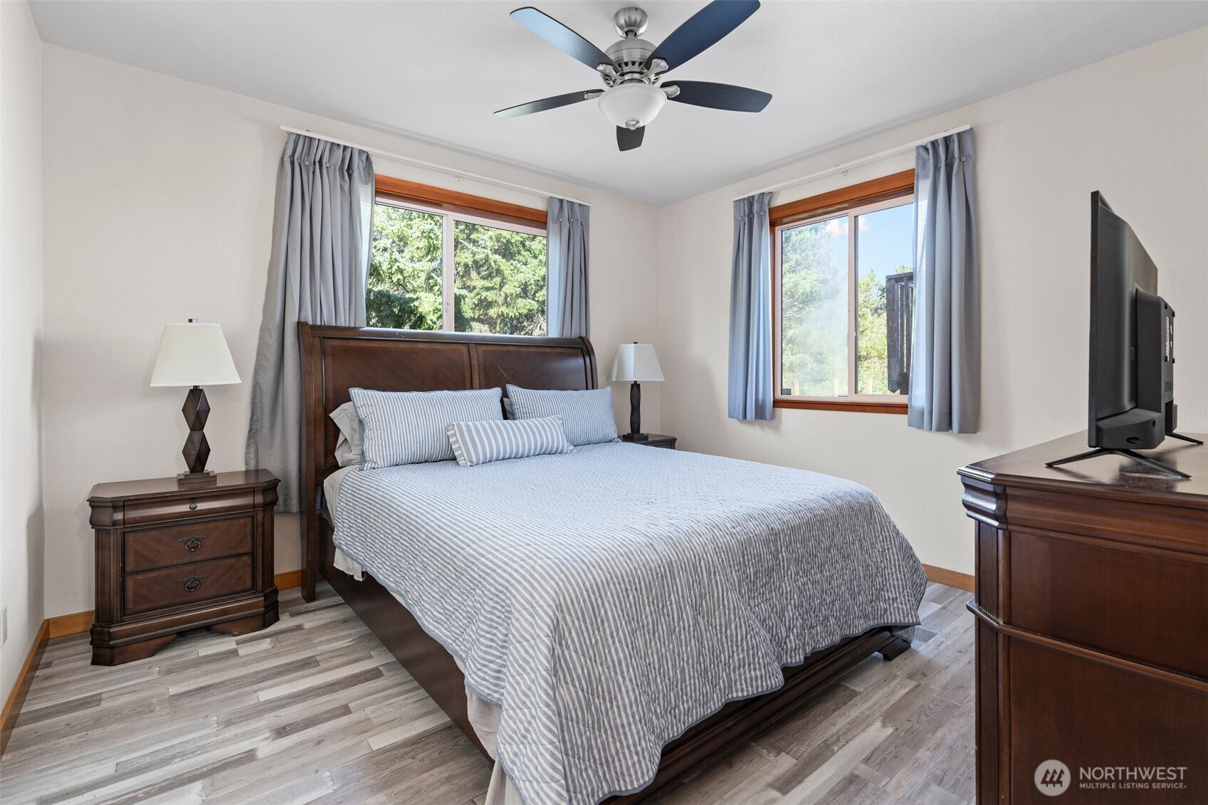 238 25th Street NW Long Beach WA 98631