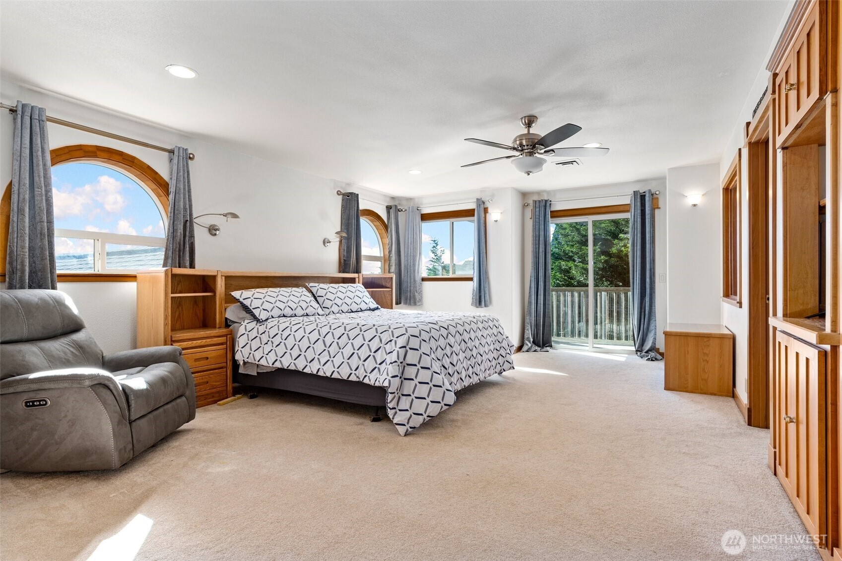 238 25th Street NW Long Beach WA 98631