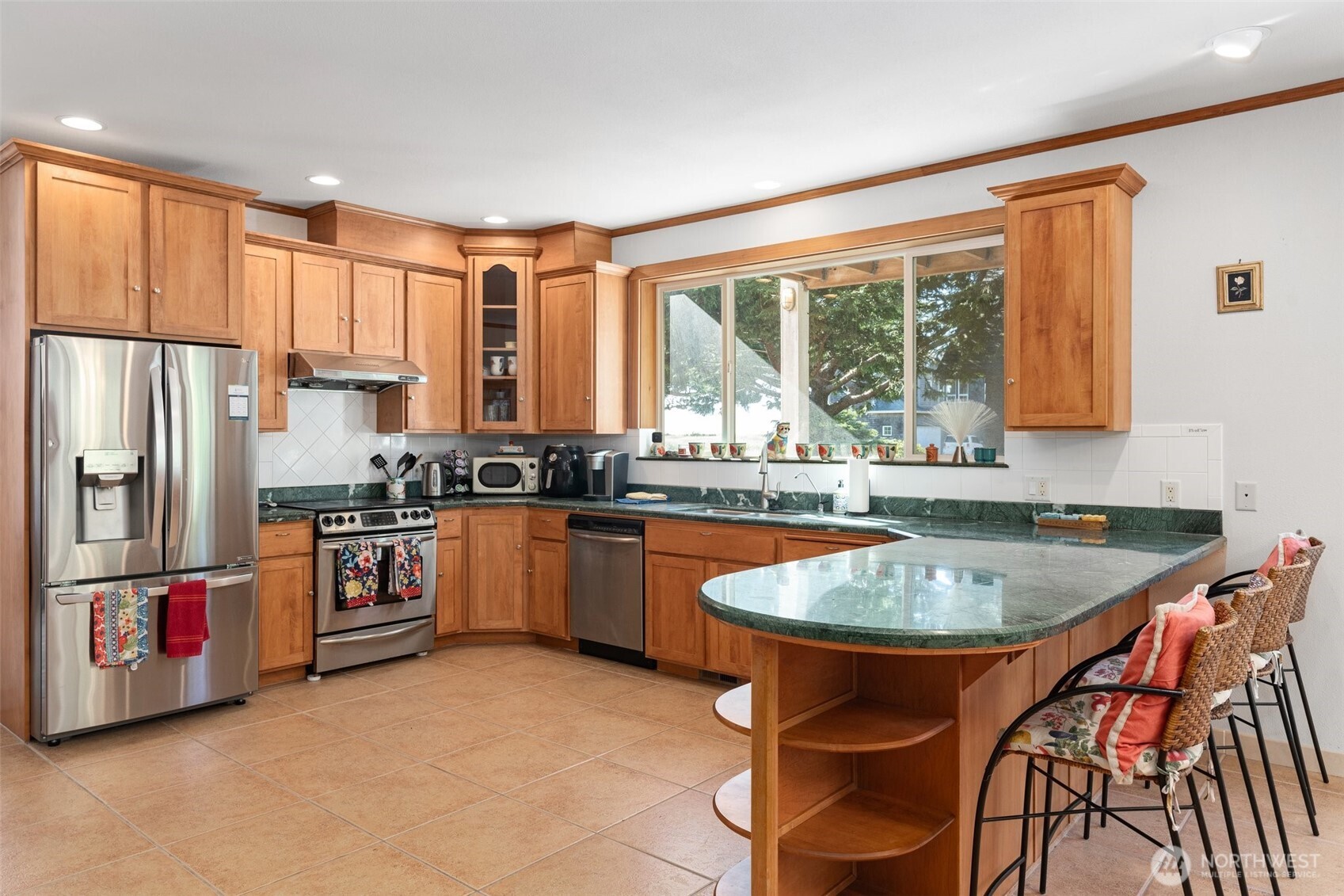 238 25th Street NW Long Beach WA 98631