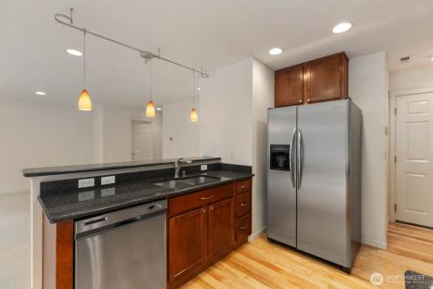 207 Edmonds Place NE Renton WA 98056