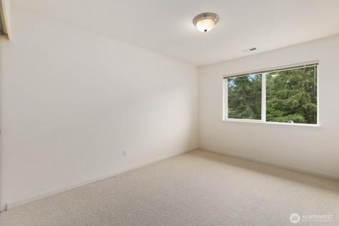 207 Edmonds Place NE Renton WA 98056