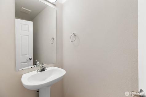 207 Edmonds Place NE Renton WA 98056