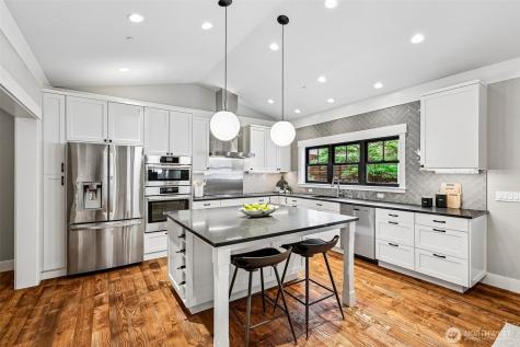 12405 NE 108th Place Kirkland WA 98033