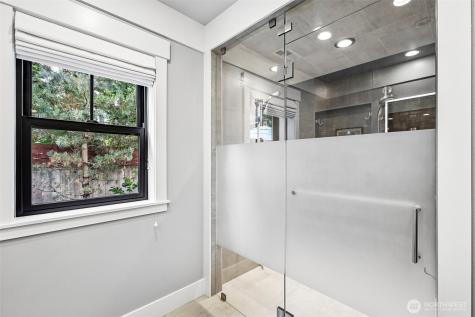 12405 NE 108th Place Kirkland WA 98033