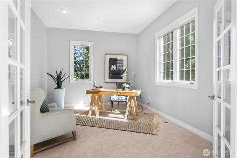 4952 160th Court SE Bellevue WA 98006