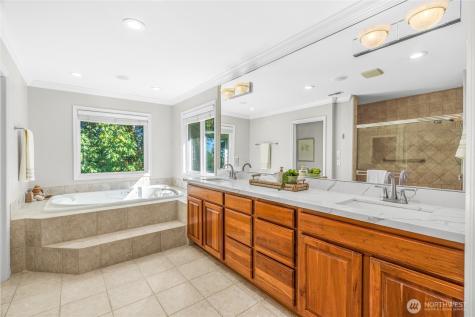 4952 160th Court SE Bellevue WA 98006