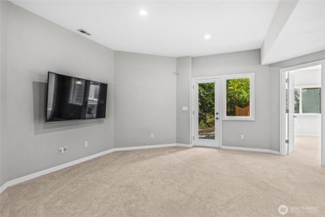 4952 160th Court SE Bellevue WA 98006