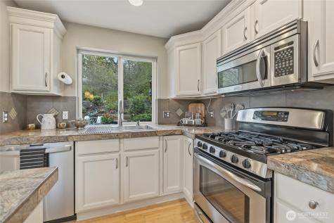 20059 SE 290th Place Kent WA 98042