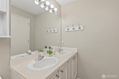 20059 SE 290th Place Kent WA 98042