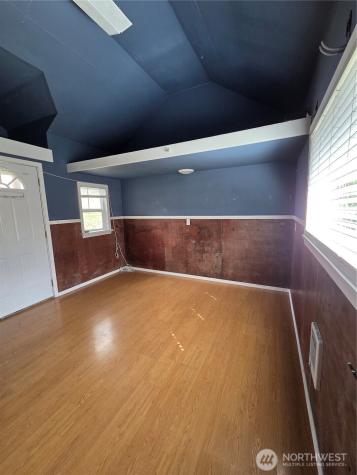 1207 E 121st Street Tacoma WA 98445