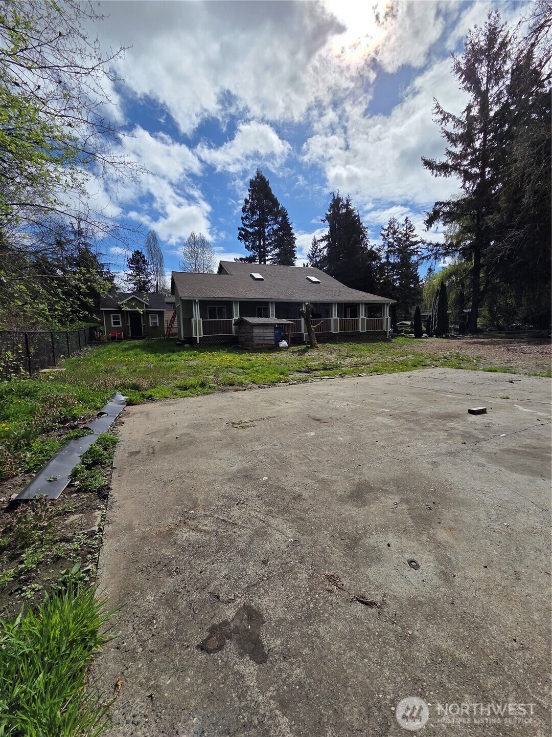 1207 E 121st Street Tacoma WA 98445