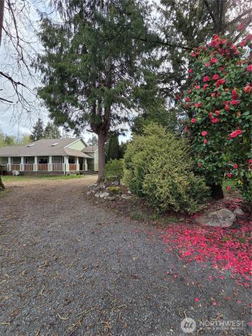 1207 E 121st Street Tacoma WA 98445