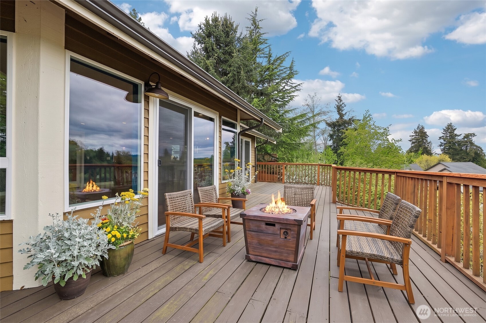 709 22nd Street SW Puyallup WA 98371