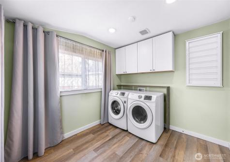 1418 Maple Street Everett WA 98201