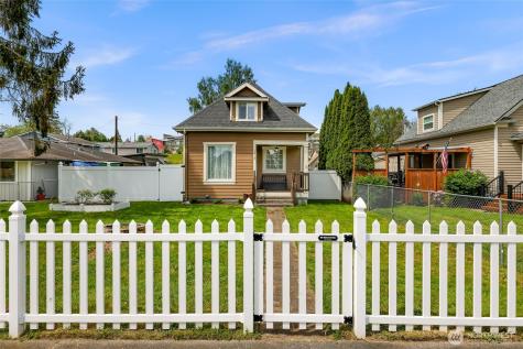 1418 Maple Street Everett WA 98201
