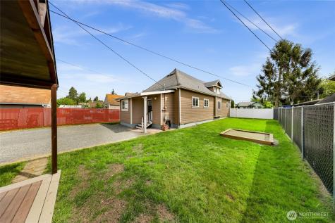 1418 Maple Street Everett WA 98201