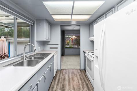 1251 SE Carl Pickle Drive Port Orchard WA 98366