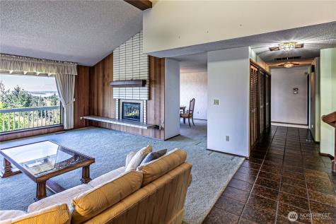 8926 51st Street W University Place WA 98467