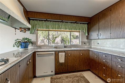 8926 51st Street W University Place WA 98467