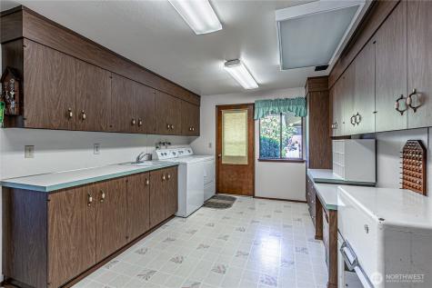 8926 51st Street W University Place WA 98467