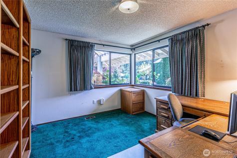 8926 51st Street W University Place WA 98467