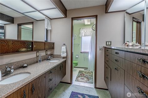 8926 51st Street W University Place WA 98467
