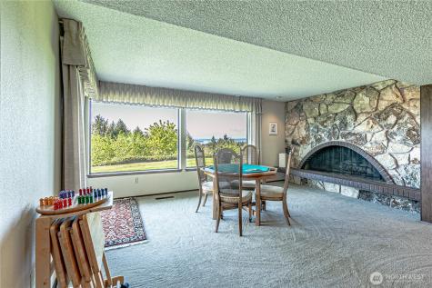 8926 51st Street W University Place WA 98467