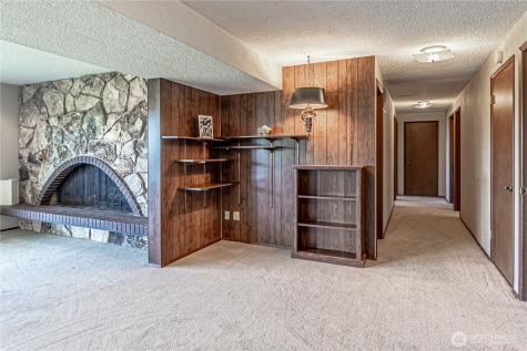 8926 51st Street W University Place WA 98467