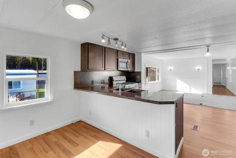 25739 135th Avenue SE Kent WA 98042