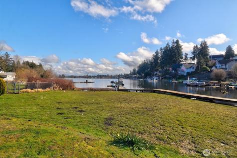 25739 135th Avenue SE Kent WA 98042