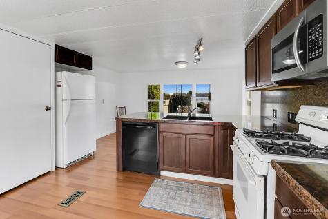 25739 135th Avenue SE Kent WA 98042