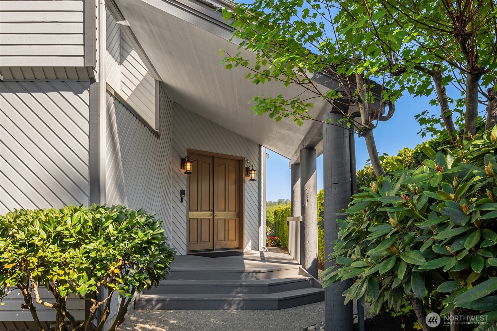 8503 NE Juanita Drive Kirkland WA 98034