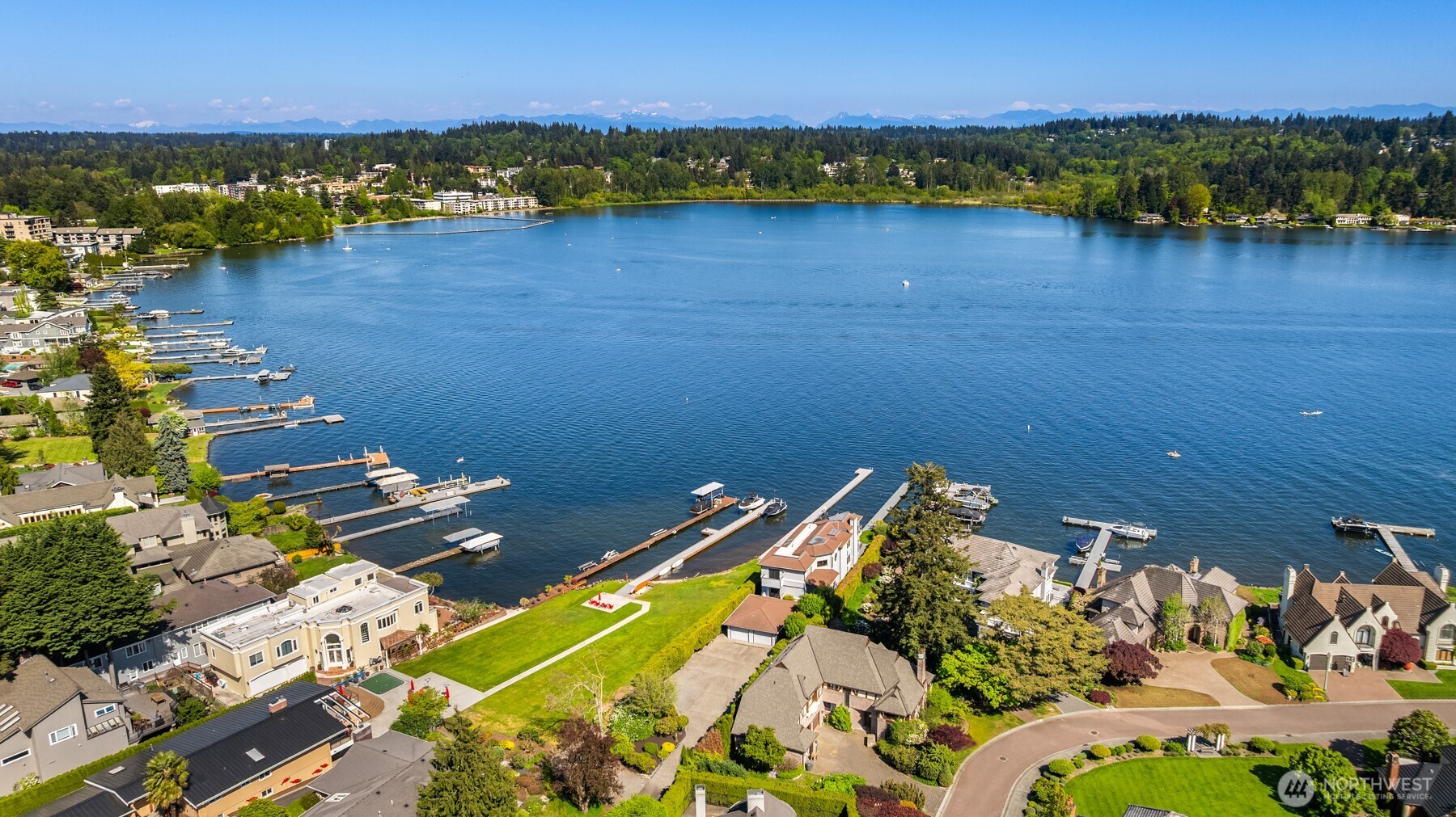 8503 NE Juanita Drive Kirkland WA 98034