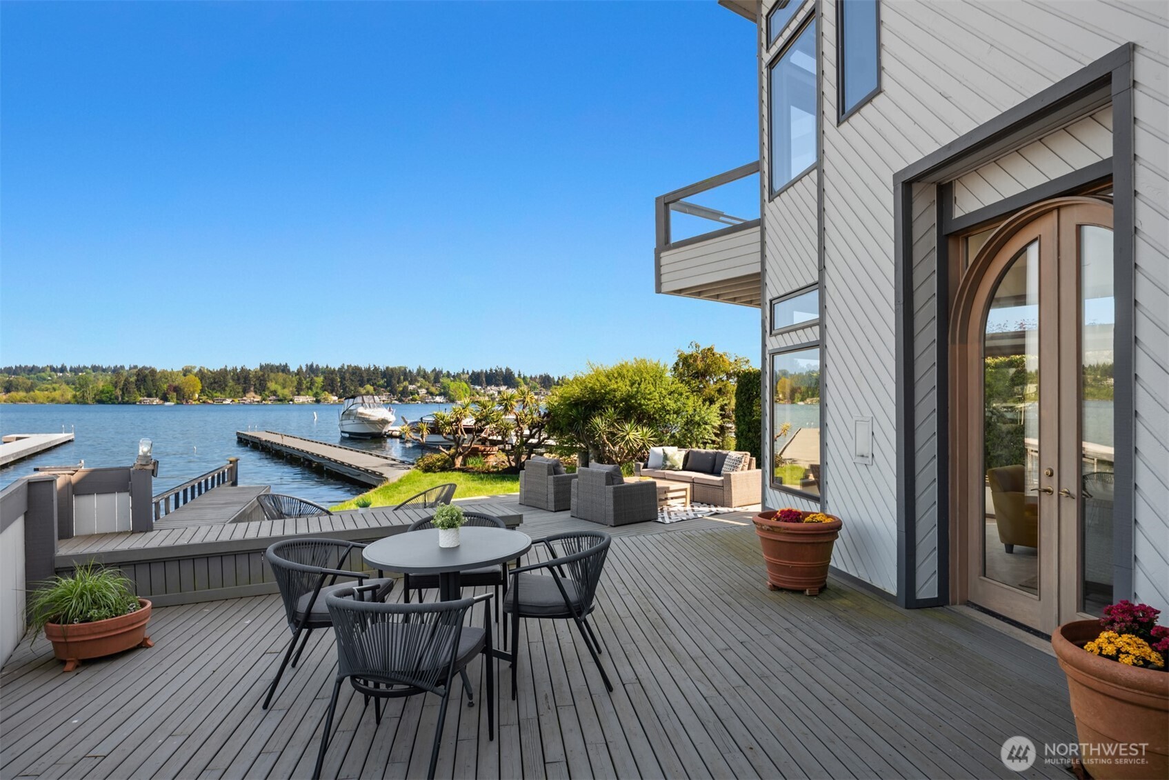8503 NE Juanita Drive Kirkland WA 98034
