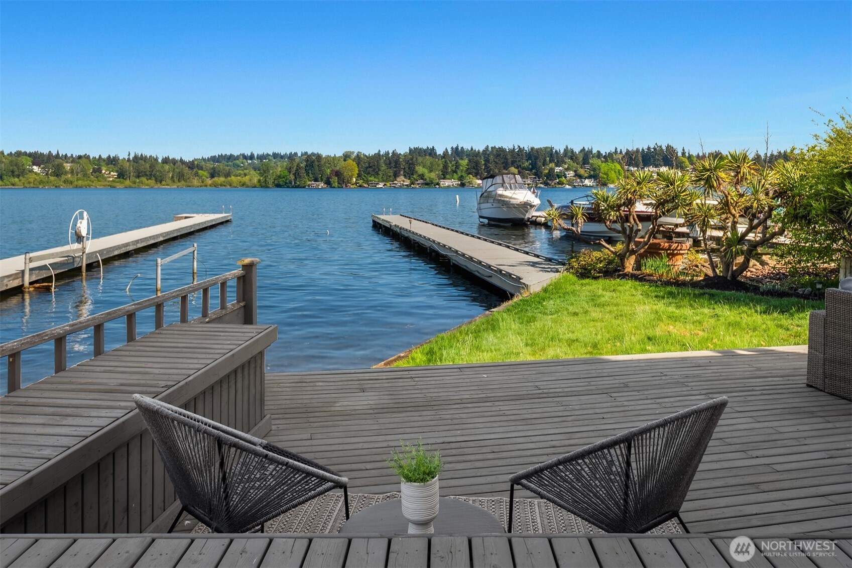 8503 NE Juanita Drive Kirkland WA 98034