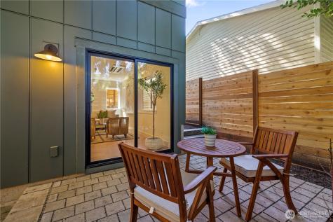 3022 NE 95th Seattle WA 98115
