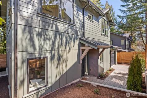 3022 NE 95th Seattle WA 98115