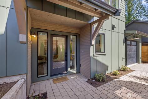 3022 NE 95th Seattle WA 98115