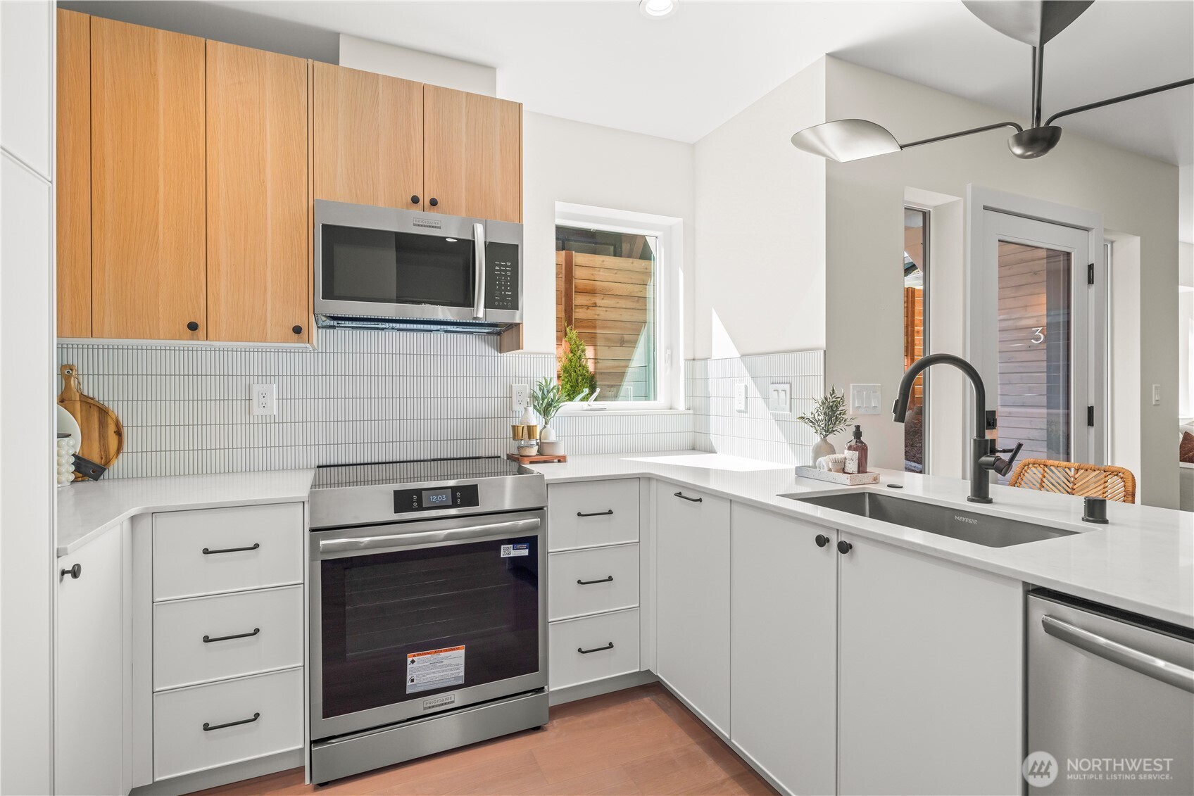 3022 NE 95th Seattle WA 98115